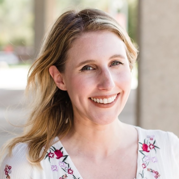 Meet your Posher, Ilyse - Picture 1 of 1